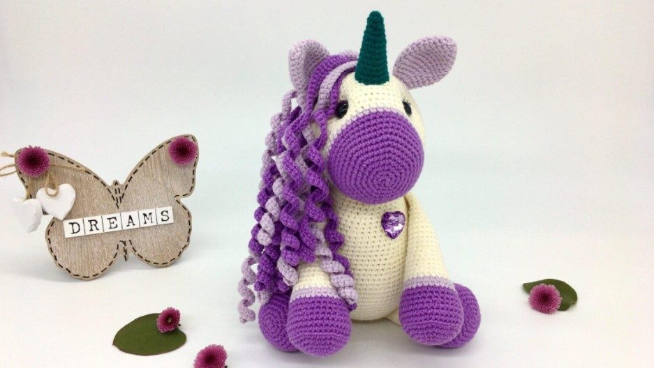 Violet The Amigurumi Unicorn edited