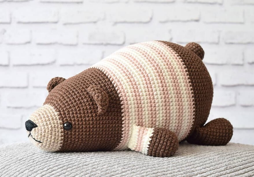 Lying Bear Amigurumi